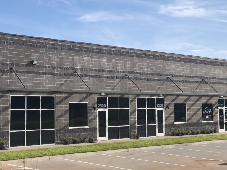 Rent office space in Conroe at Executive Business Park Suite 2,300, just two minutes from 1-45.